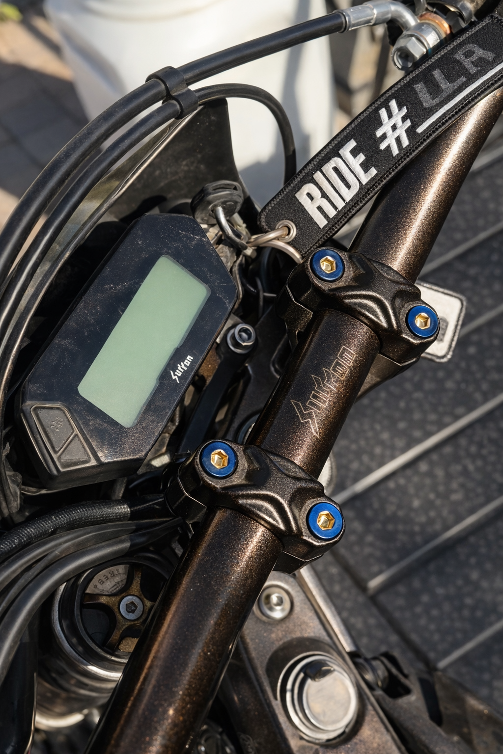 Surron Ultra bee Headset titanium bolts